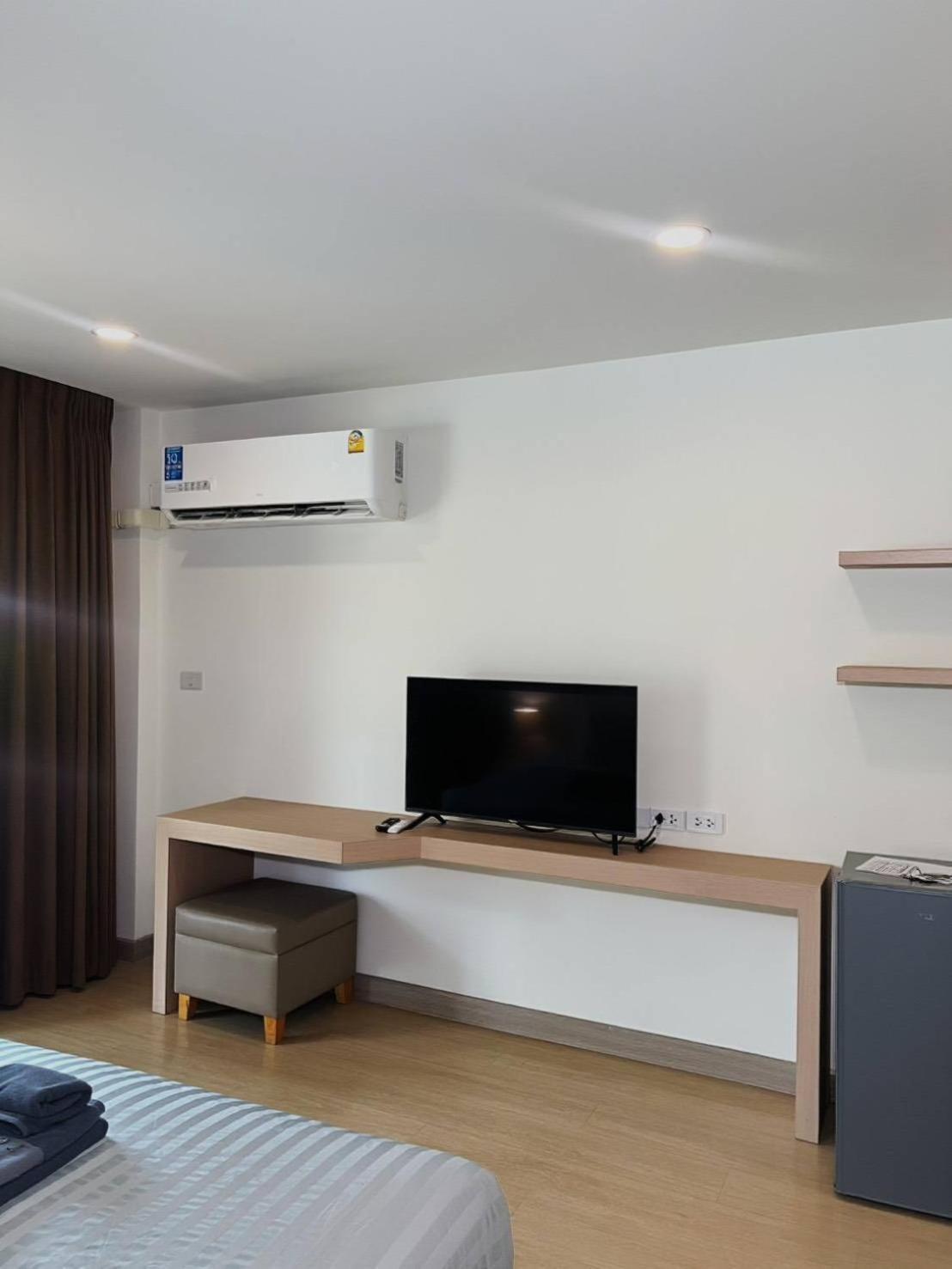 Deluxe Double Room Pool Side